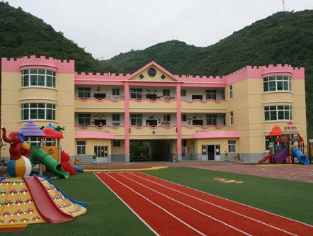 中公教育品牌延伸：籌劃開辦幼兒園